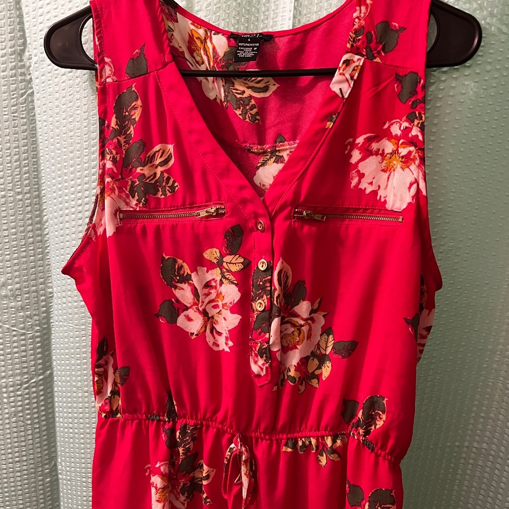 Floral pink tank top shirt